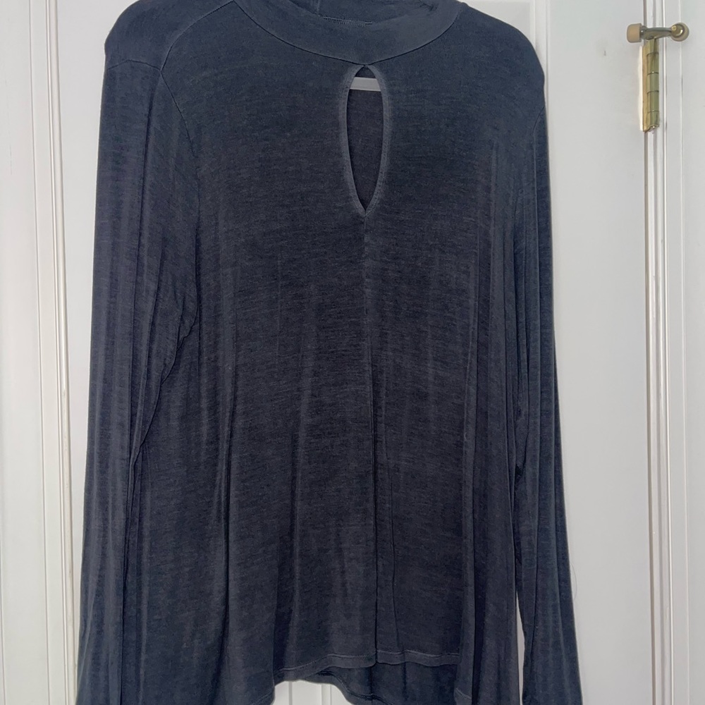Gray Long sleeve shirt